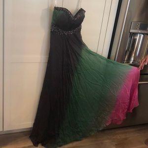 Long evening/prom dress